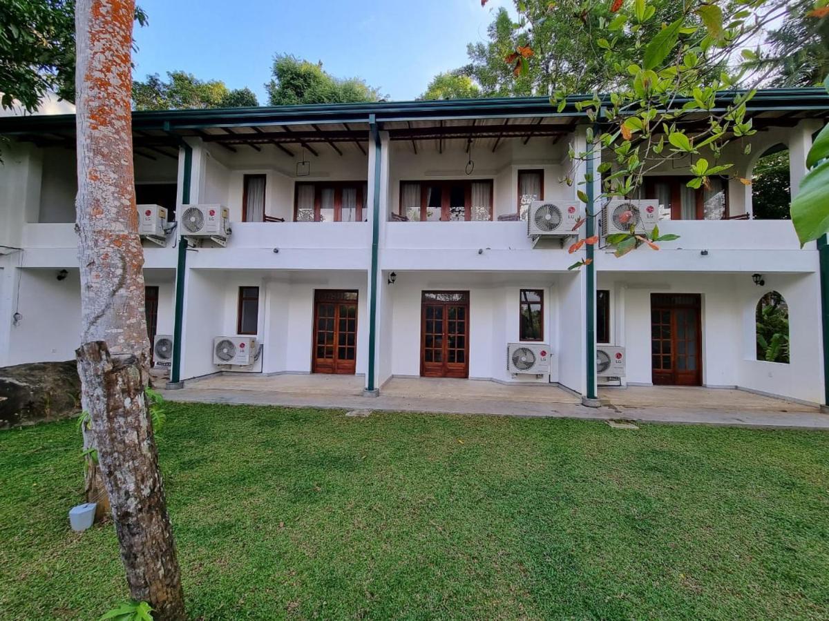Villa Birdlake Hikkaduwa Eksteriør bilde