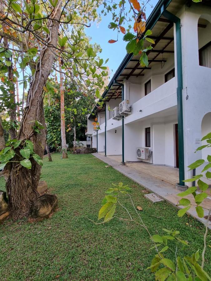 Villa Birdlake Hikkaduwa Eksteriør bilde